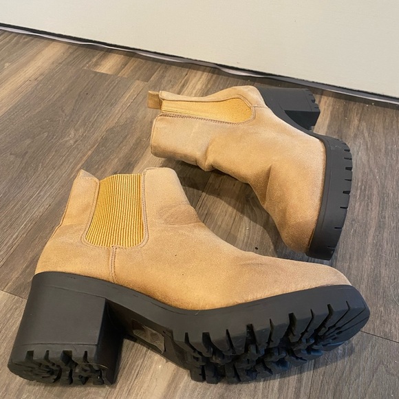 Tan Ankle Boots Size 10 - Picture 3 of 7